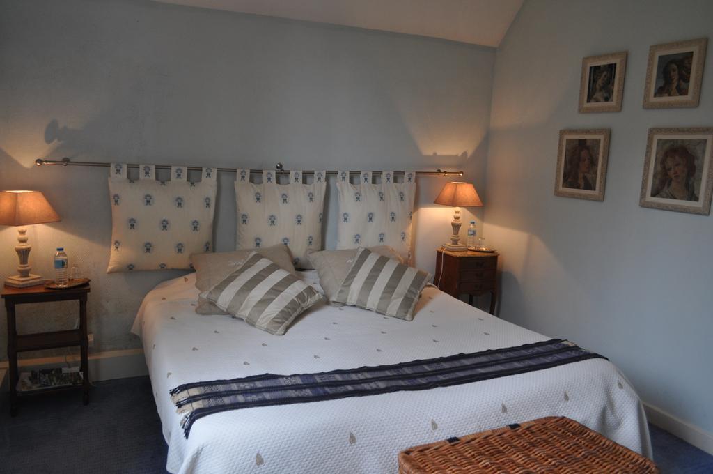 Bed and Breakfast Le Chateau Des Ormes Lambersart Zimmer foto