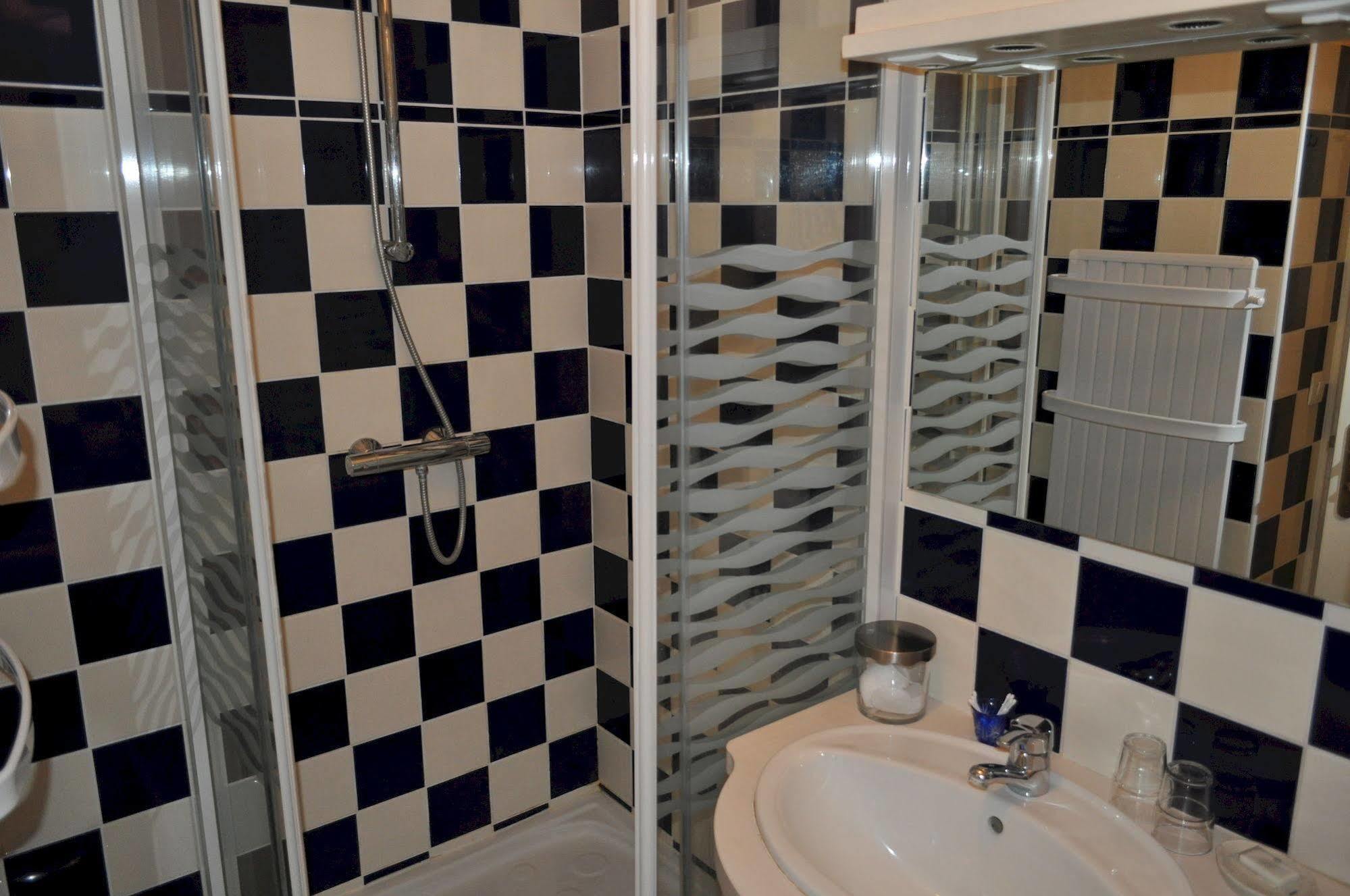 Bed and Breakfast Le Chateau Des Ormes Lambersart Exterior foto